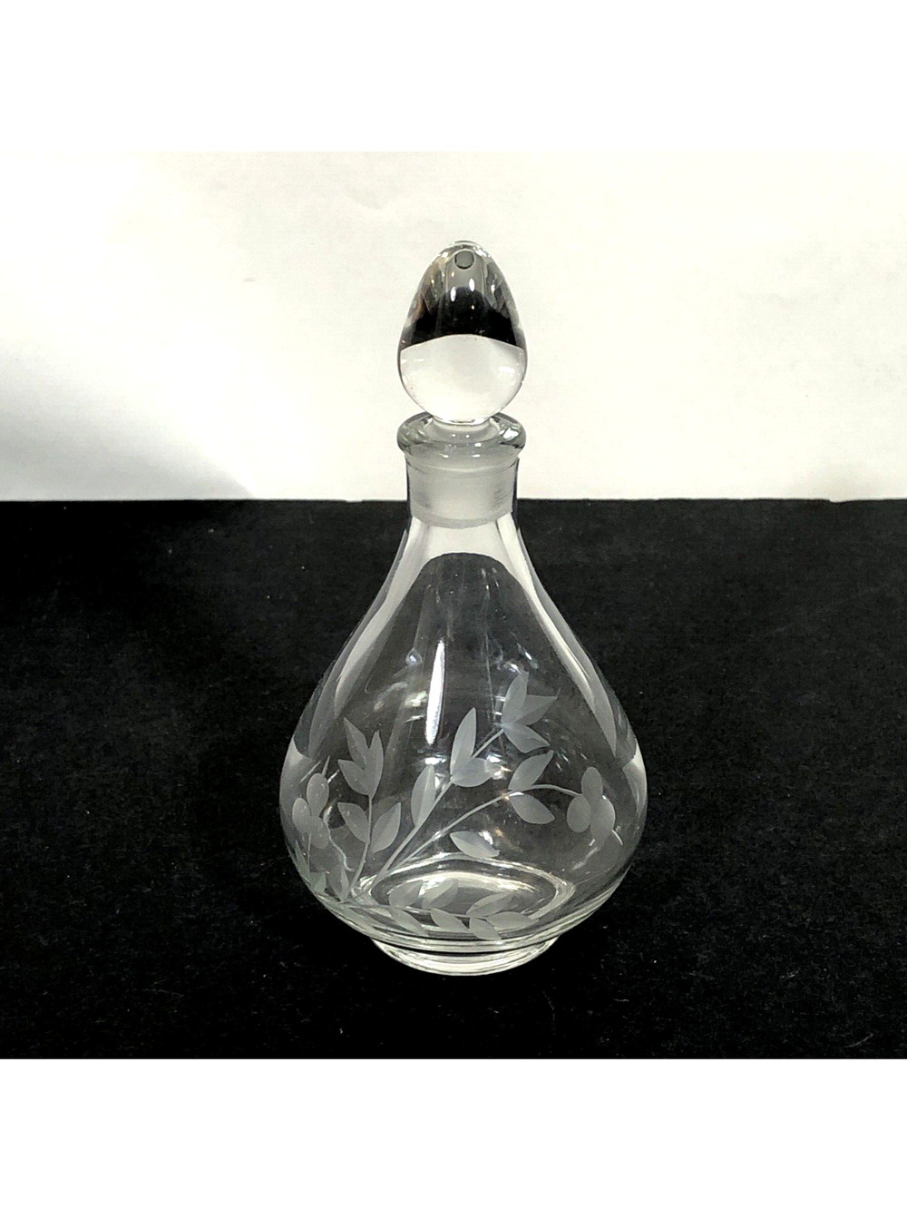 Vintage Lentheric Bouquet 4 oz Etched Perfume Bottle w/ Stopper 5.5” Tall EMPTY